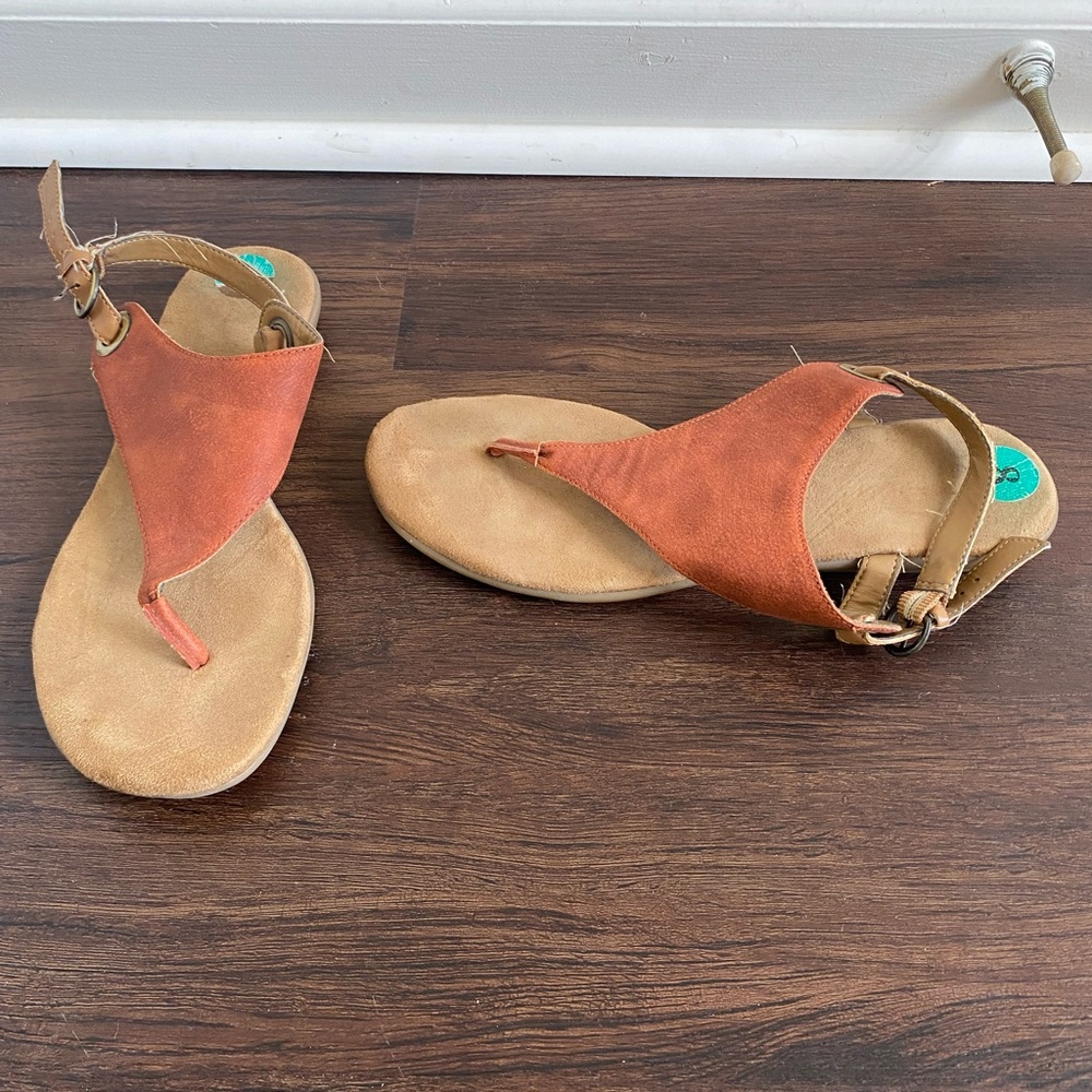 Chic Tan and Brown Women's Sandals